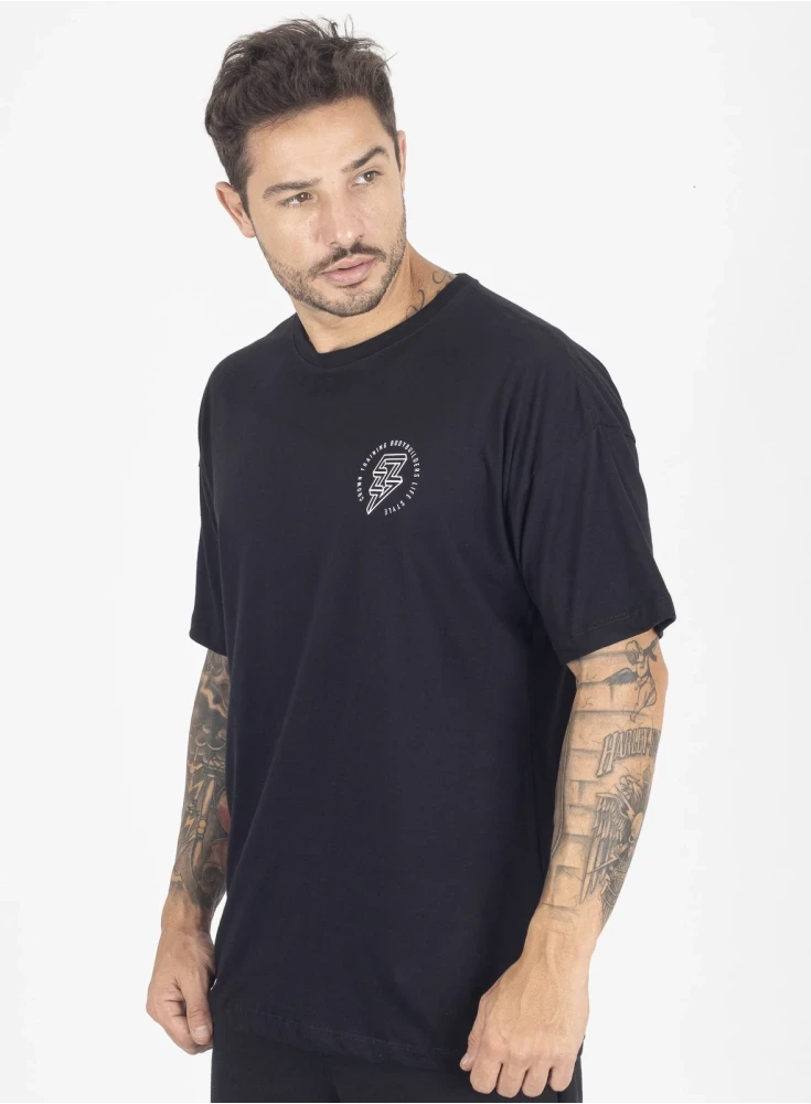 Camiseta Preta Over World