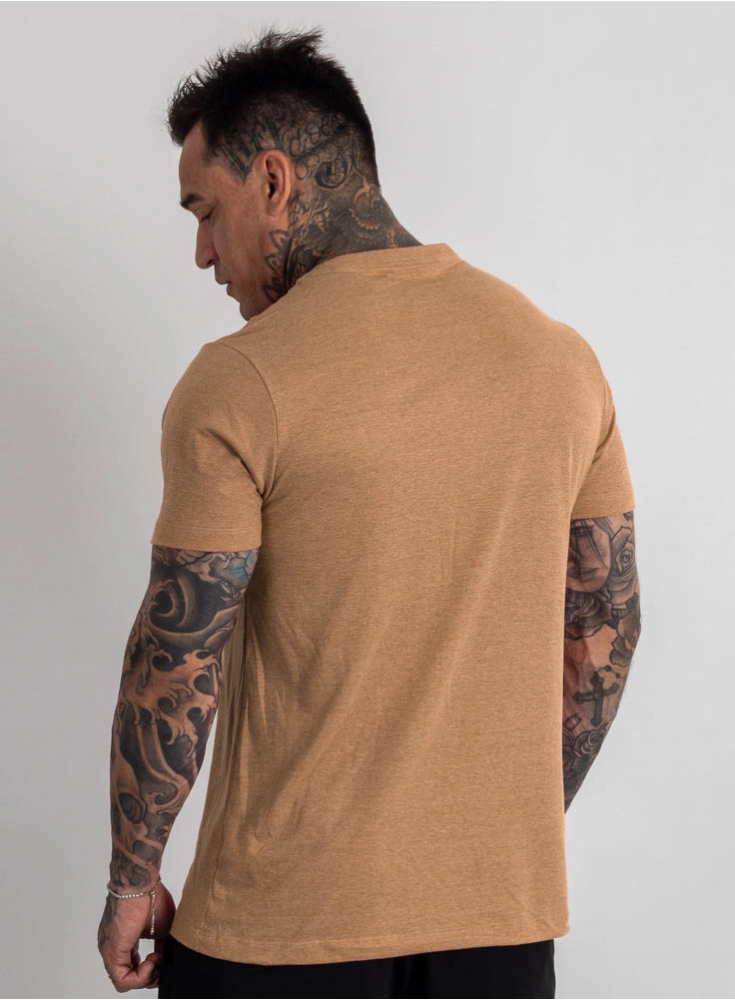 Camiseta Crown Training Minimalist Mescla Caramelo Camiseta Crown Training Minimalist Mescla Caramelo