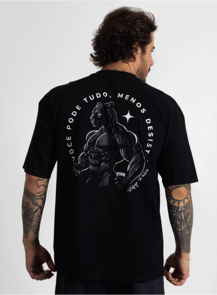Camiseta Oversized Pantera Desistir Preta