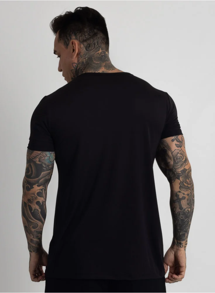 Camiseta Crown Polytech White Form Preta