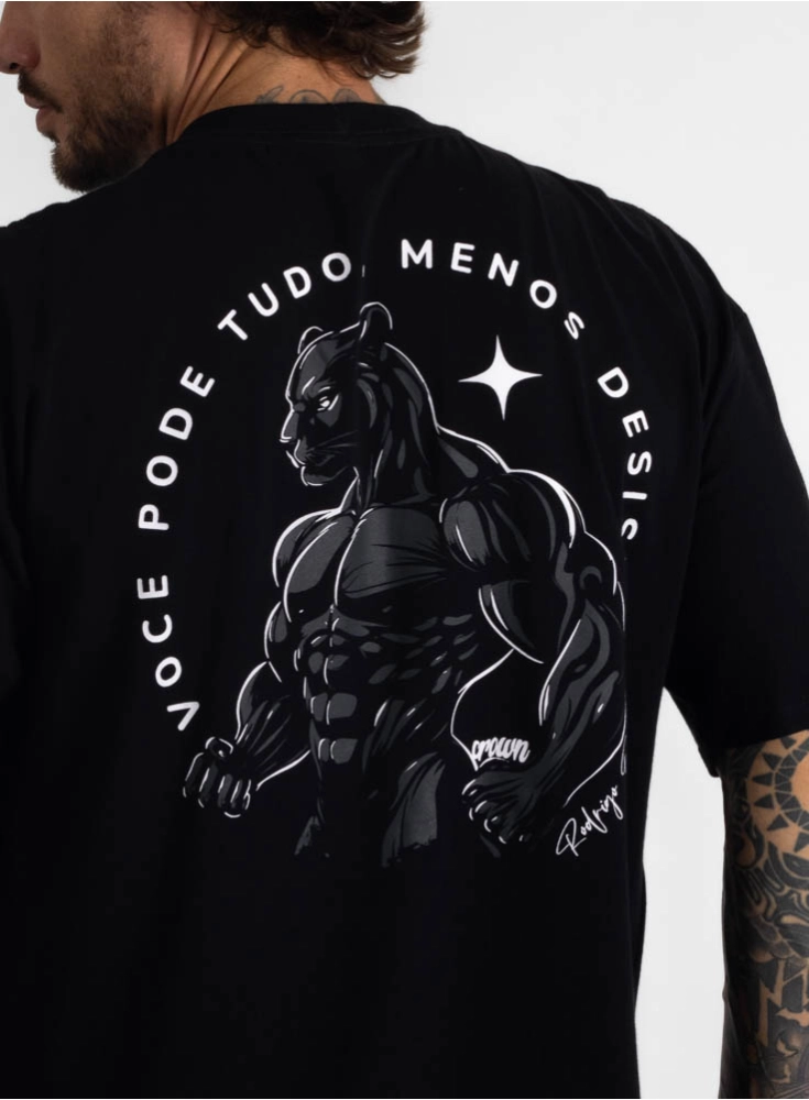 Camiseta Oversized Pantera Desistir Preta