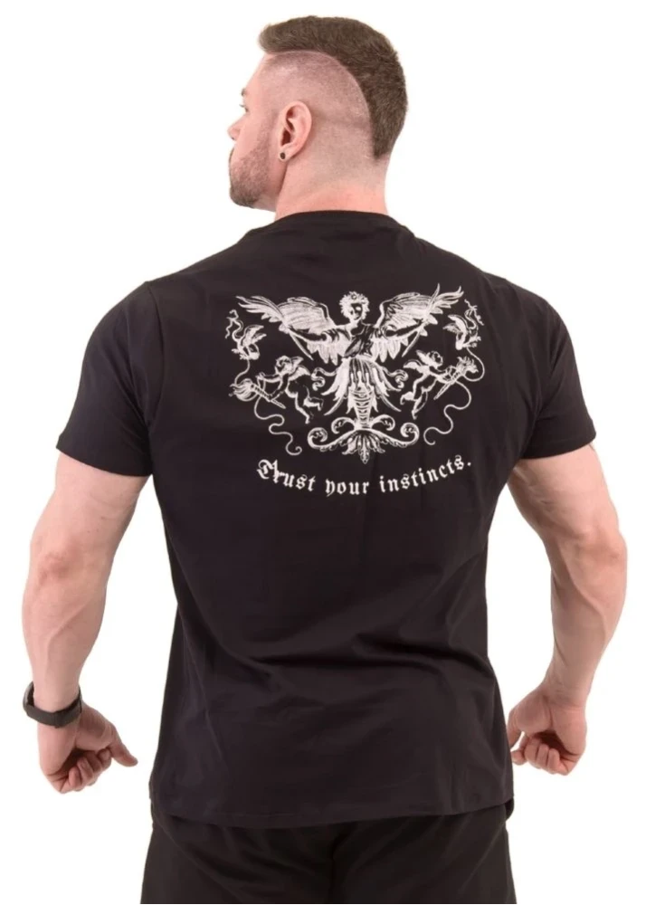Camiseta Crown Training Instincts Preta