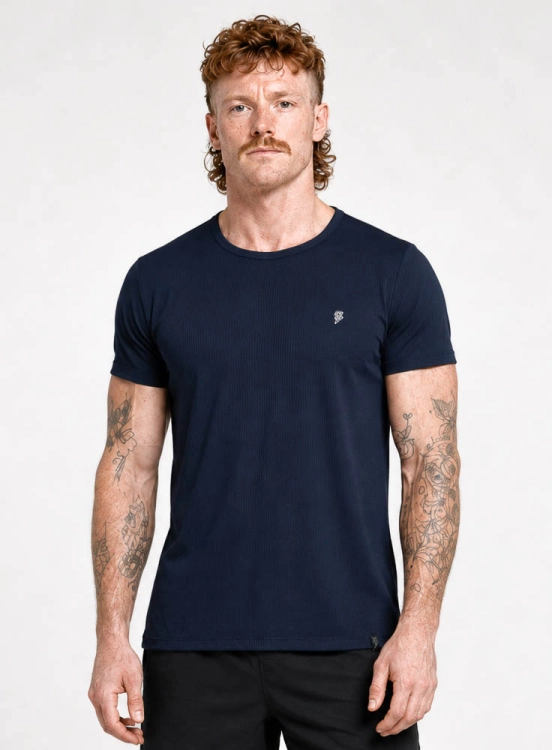 Camiseta Crown Polytech Mini Logo Azul Marinho Produto Camiseta Crown Polytech Mini Logo Azul Marinho