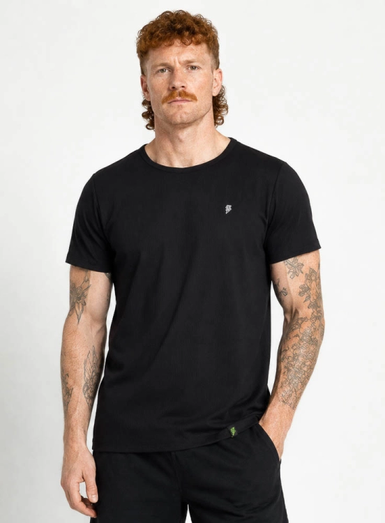 Produto Camiseta Crown Polytech Mini Logo Preto