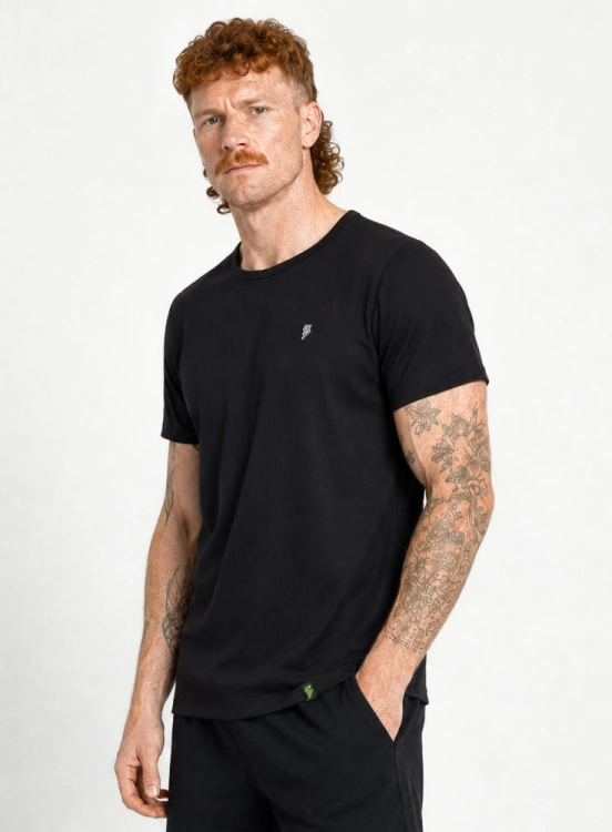 Produto Camiseta Crown Polytech Mini Logo Preto