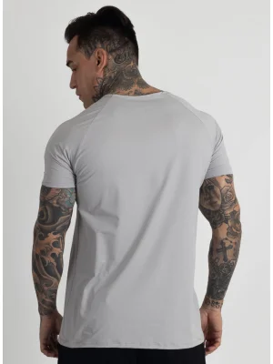 Camiseta Poliamida Crown Training Cinza Produto Camiseta Poliamida Crown Training Cinza