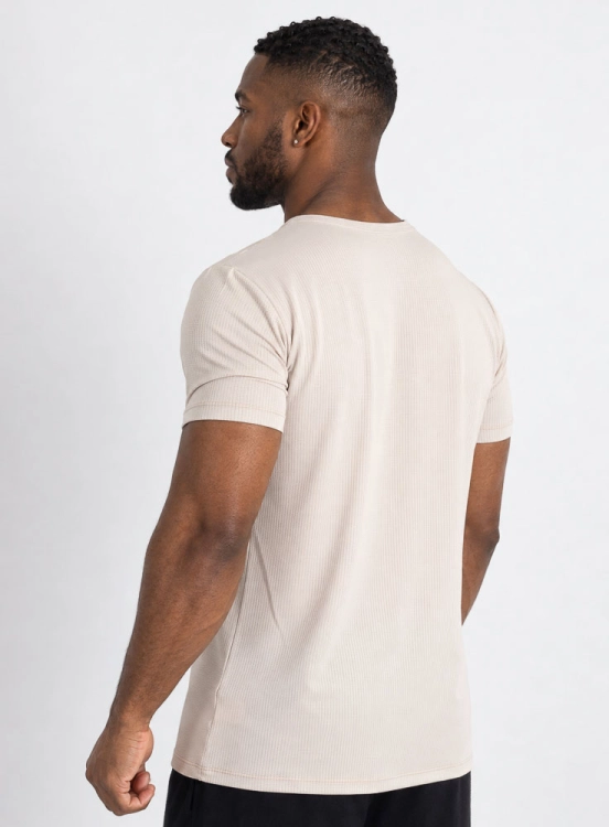 Camiseta Crown Polytech Mini Logo Creme Produto Camiseta Crown Polytech Mini Logo Creme